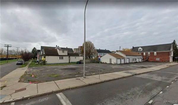 $55,000 | 921 South Park Avenue, Buffalo, NY 14210