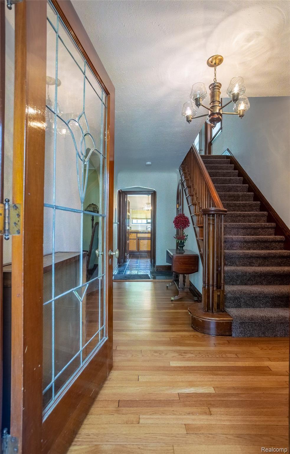 19645 Shrewsbury Road Detroit, MI 48221 - Photo 4 of 58 Shrewsbury Road _19645 -Entry--38.jpg