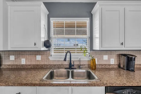 $394,900 | 200 Hatter Drive, Moody, TX 76557
