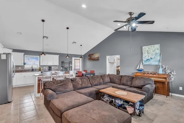 $394,900 | 200 Hatter Drive, Moody, TX 76557