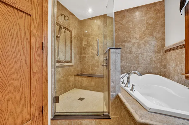 $359,900 | 21230 Virginia Road, DeKalb, IL 60115