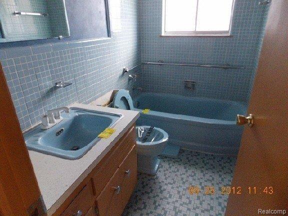 11080 Racine Road Warren, MI 48093 - Photo 7 of 12 zz-mfsopt-DSCN1413 (640x480).jpg