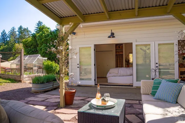 $1,298,000 | 1801 Highway 128, Philo, CA 95466