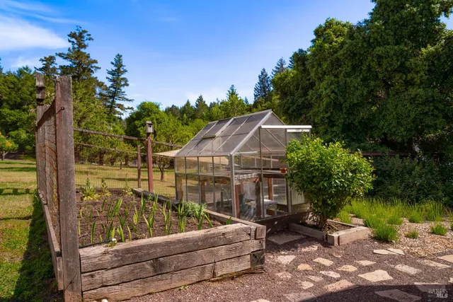 $1,298,000 | 1801 Highway 128, Philo, CA 95466