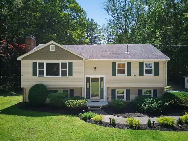 $639,900 | 58 Cottage Road, Kensington, NH 03833