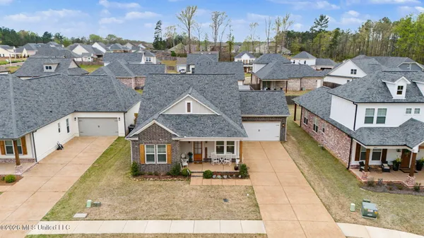 $394,900 | 3847 Swan Cove, Hernando, MS 38632
