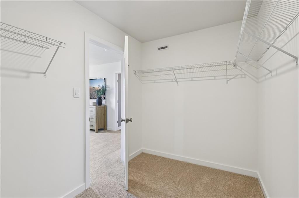 1036 Lindsay Road Carnegie, PA 15106 - Photo 20 of 38