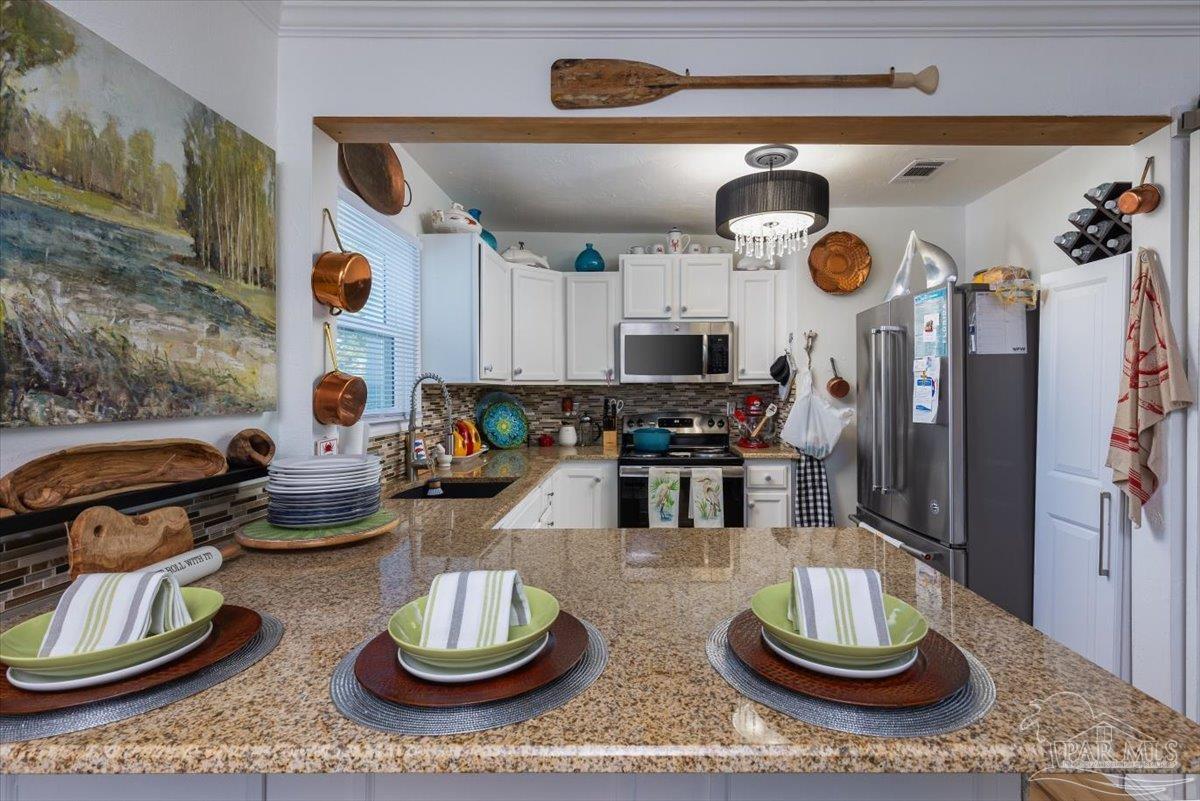 210 Berry Road Pensacola, FL 32507 - Photo 13 of 30