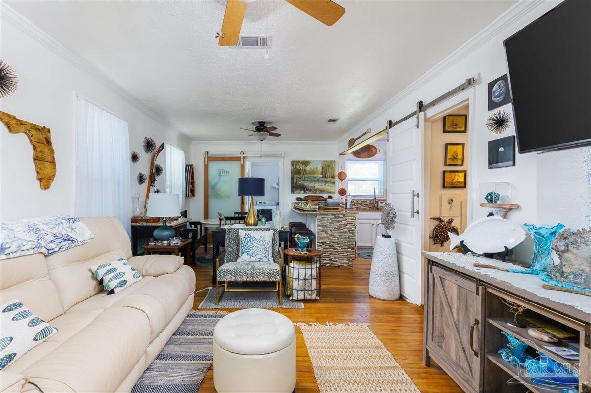 210 Berry Road Pensacola, FL 32507 - Photo 8 of 30