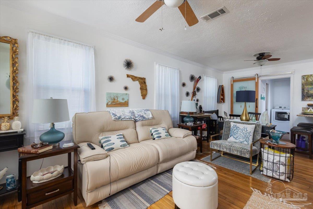 210 Berry Road Pensacola, FL 32507 - Photo 9 of 30