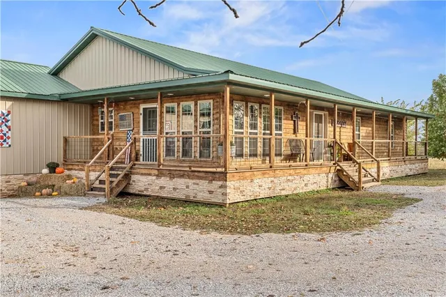 $469,900 | 22507 South 2325th Road, Milo, MO 64767