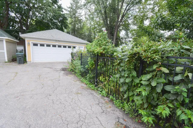 $360,000 | 915 East Center Street, Rochester, MN 55904