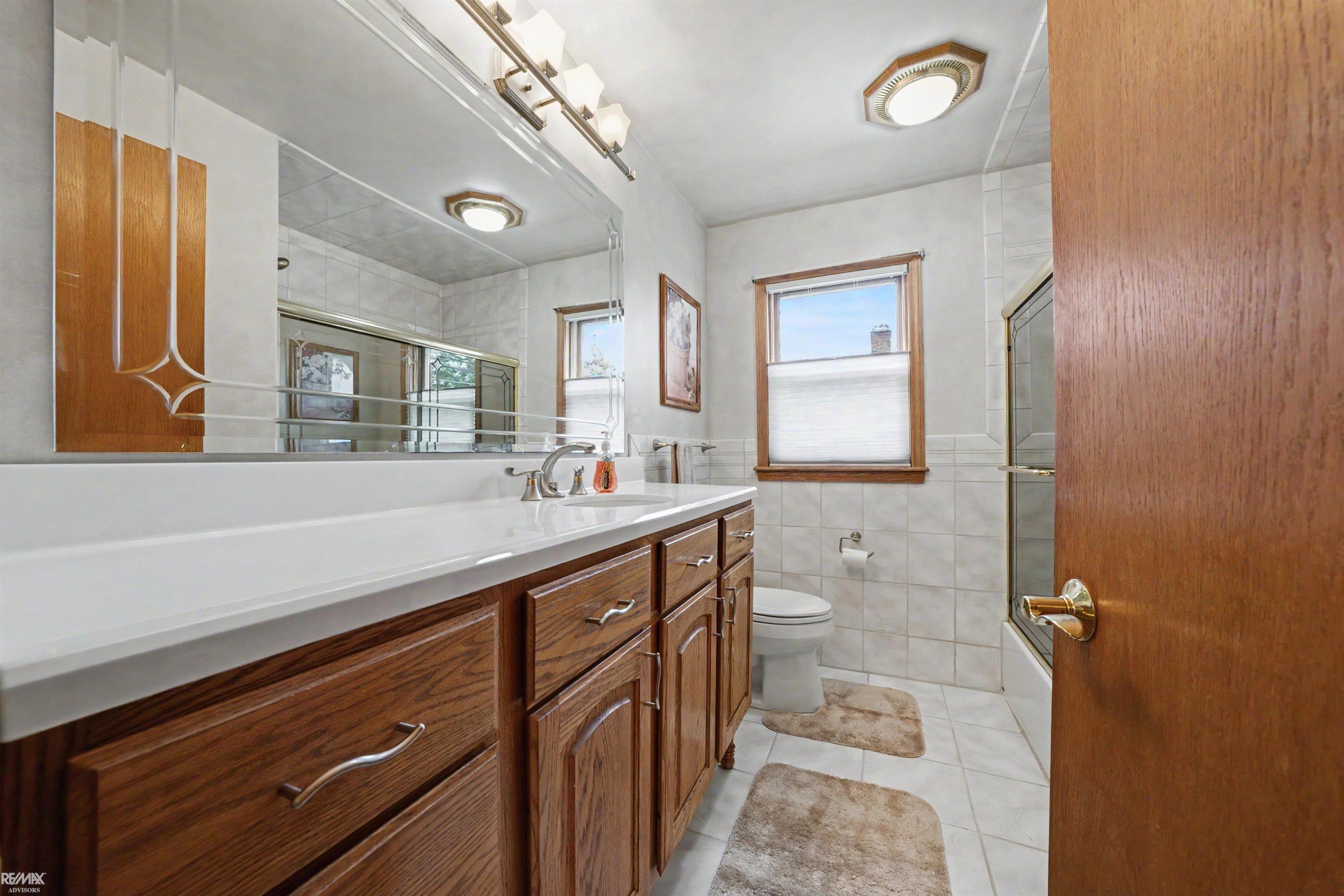 28900 South River Road Harrison Township, MI 48045 - Photo 74 of 81