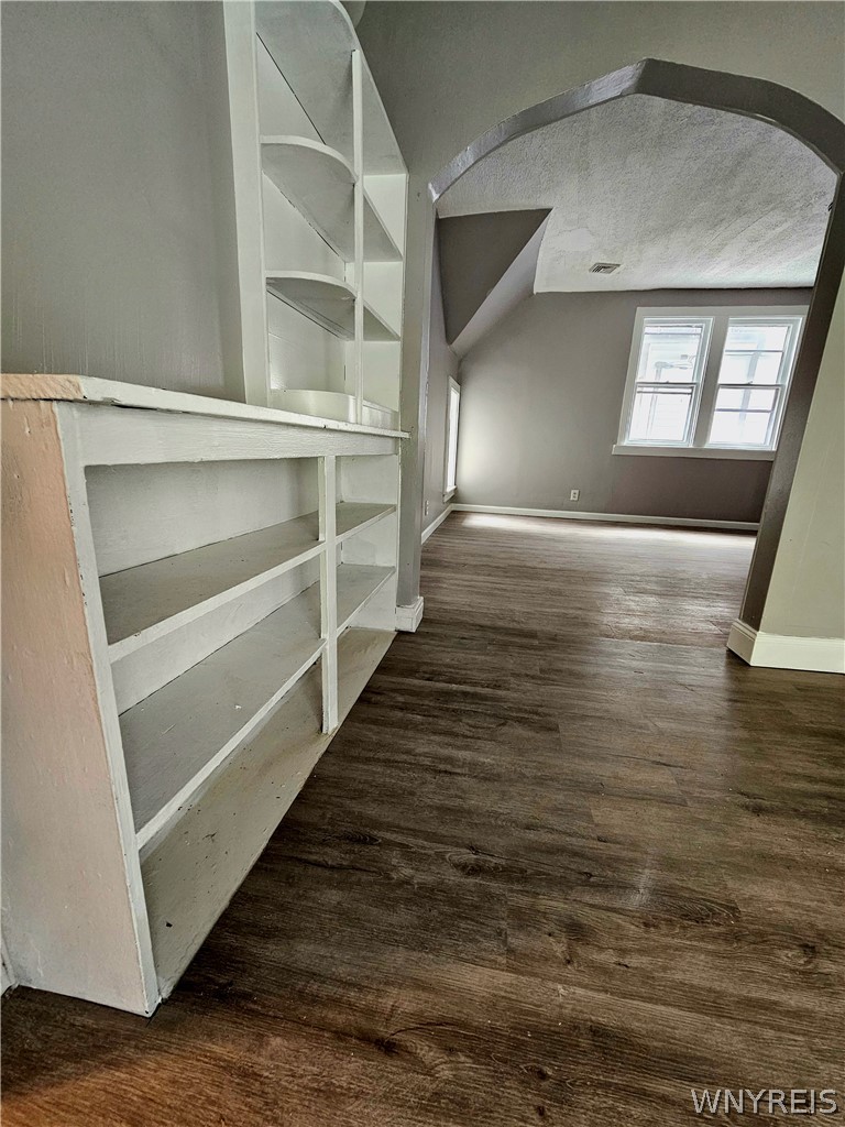 102 17th Street Buffalo, NY 14213 - Photo 6 of 10