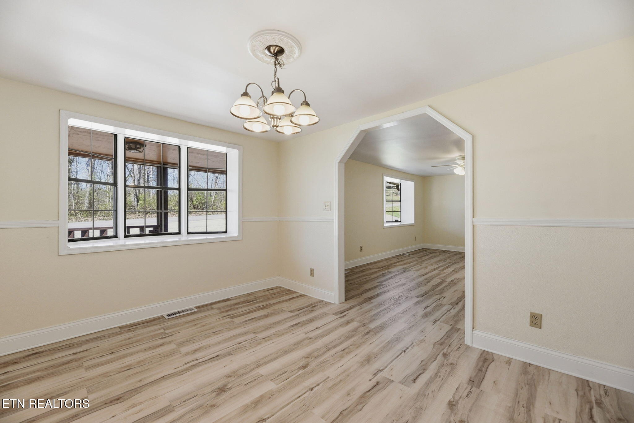 1516 Smallman Road Knoxville, TN 37920 - Photo 12 of 34 13-web-or-mls-Smllmn1516 (32)