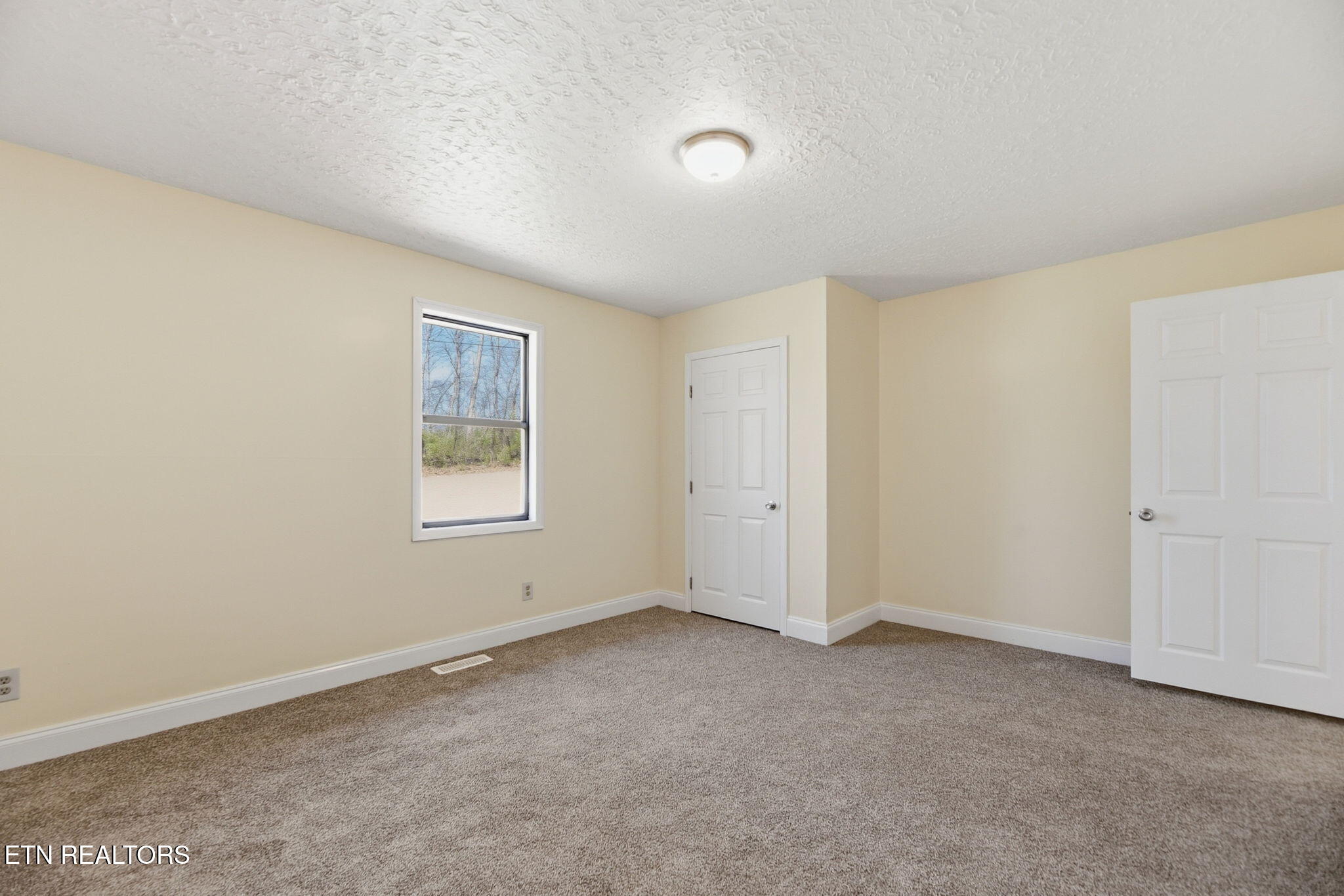 1516 Smallman Road Knoxville, TN 37920 - Photo 18 of 34 19-web-or-mls-Smllmn1516 (50)