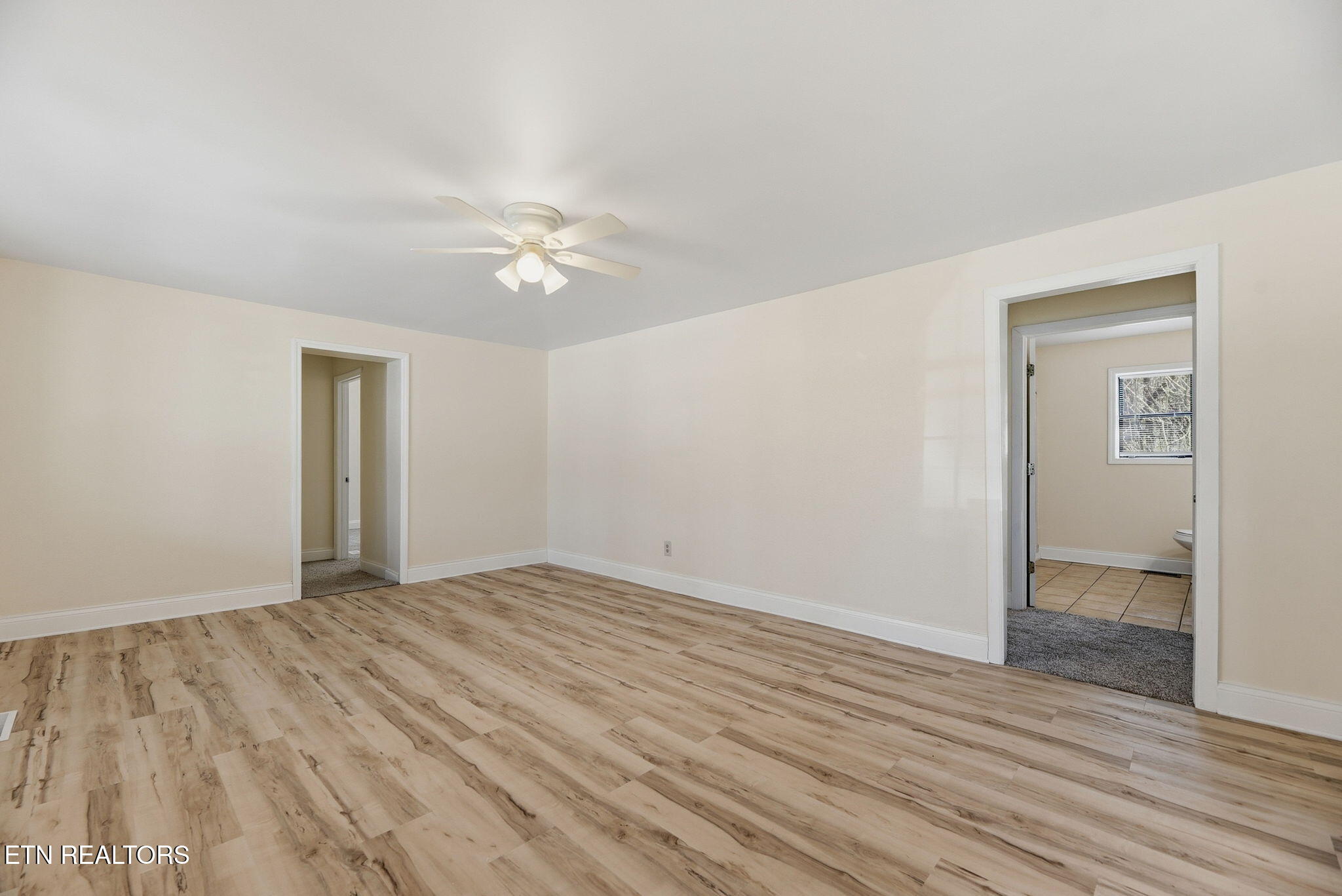 1516 Smallman Road Knoxville, TN 37920 - Photo 7 of 34 8-web-or-mls-Smllmn1516 (23)