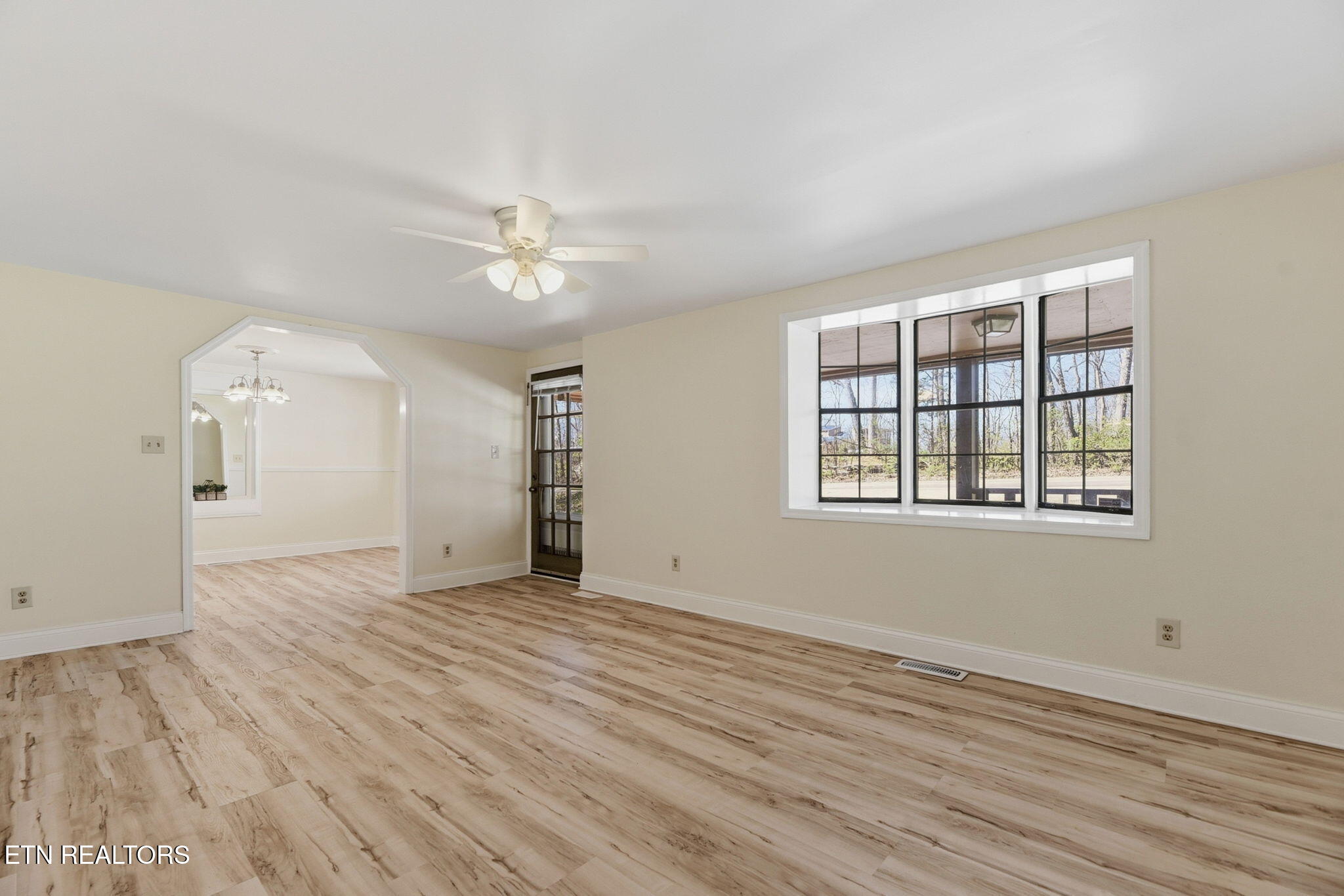 1516 Smallman Road Knoxville, TN 37920 - Photo 8 of 34 9-web-or-mls-Smllmn1516 (26)