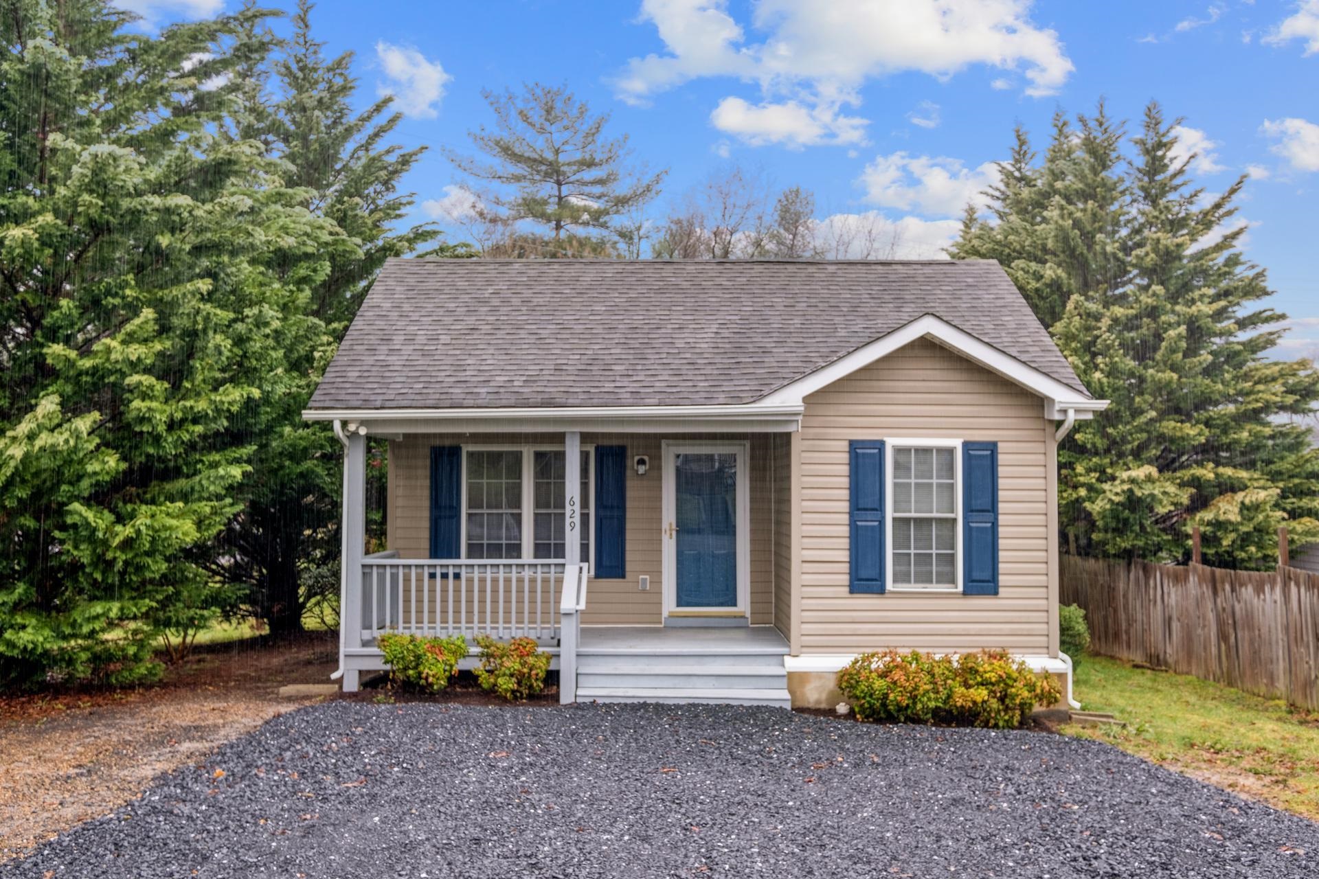 629 Western Road Waynesboro, VA 22980 - Photo 1 of 27 Gallery Image 1