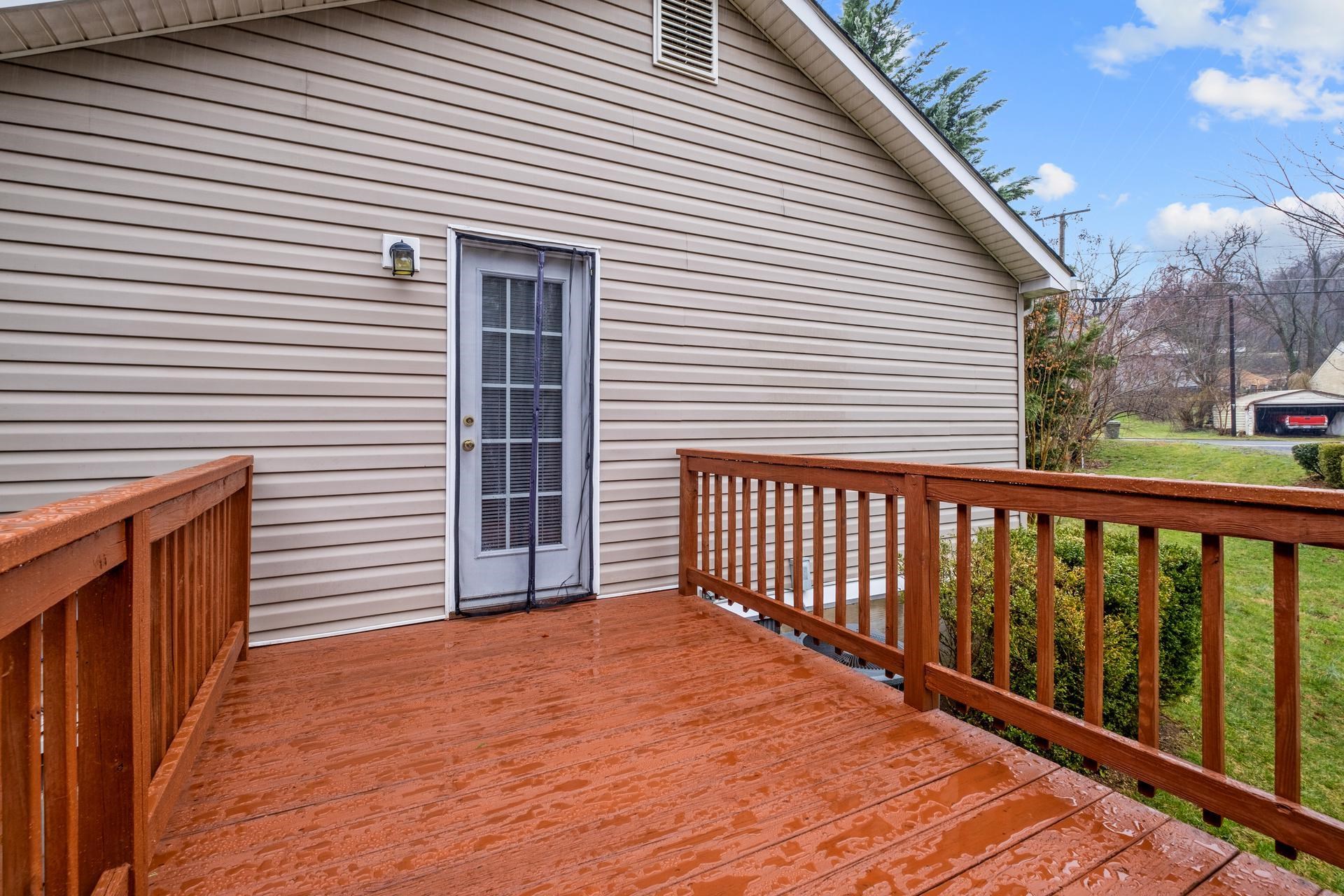 629 Western Road Waynesboro, VA 22980 - Photo 12 of 27 Gallery Image 12