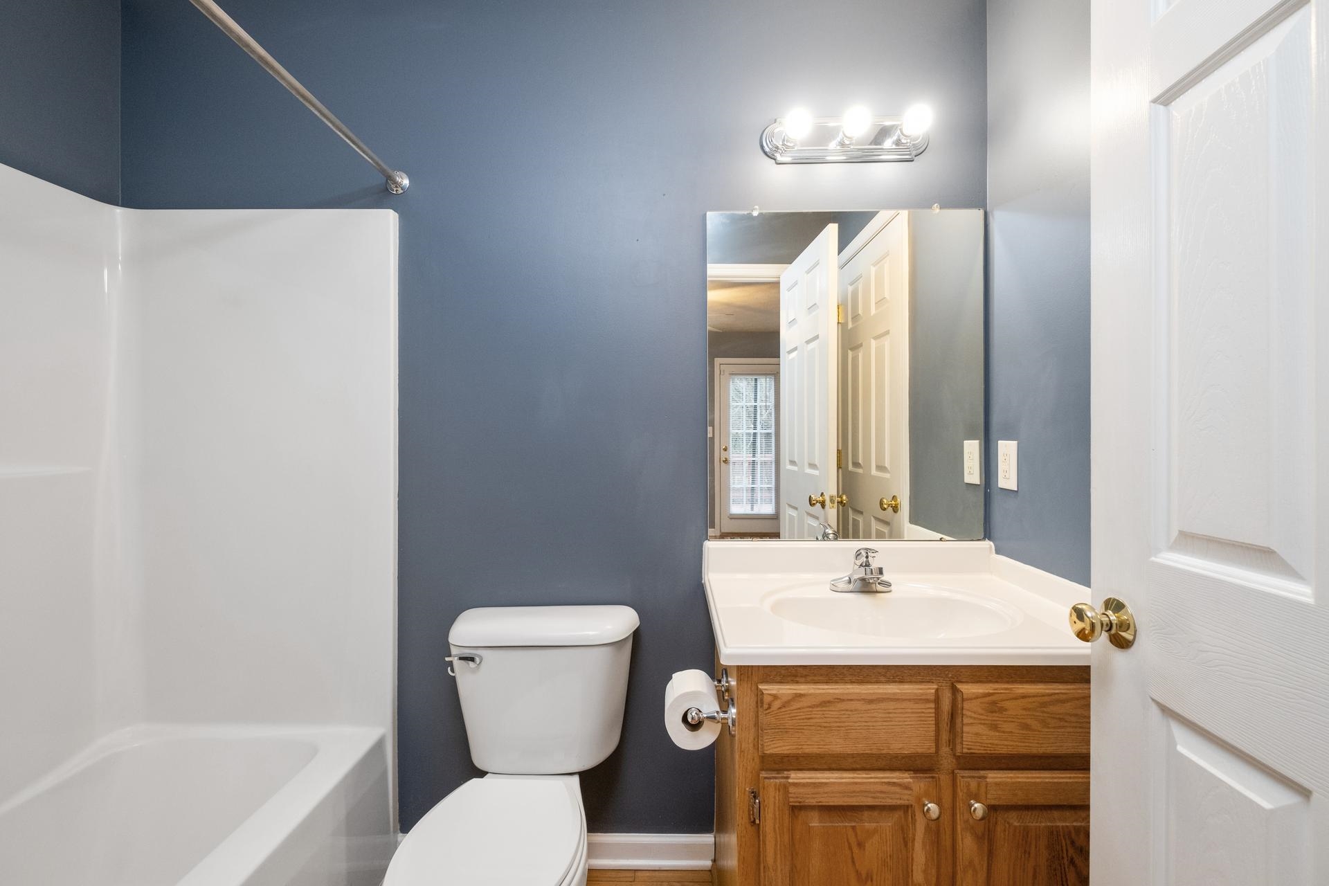 629 Western Road Waynesboro, VA 22980 - Photo 3 of 27 Gallery Image 3