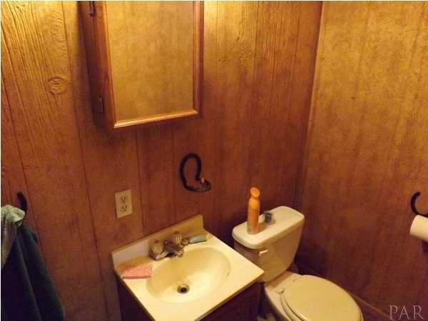 848 Williams Ditch Road Cantonment, FL 32533 - Photo 20 of 25 Bathroom