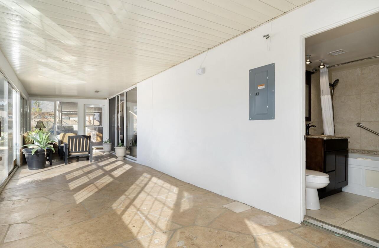 595 East Racquet Club Road Palm Springs, CA 92262 - Photo 18 of 27 133AE69C-BB4A-4ABB-BB2C-DC4D4CD94B5F