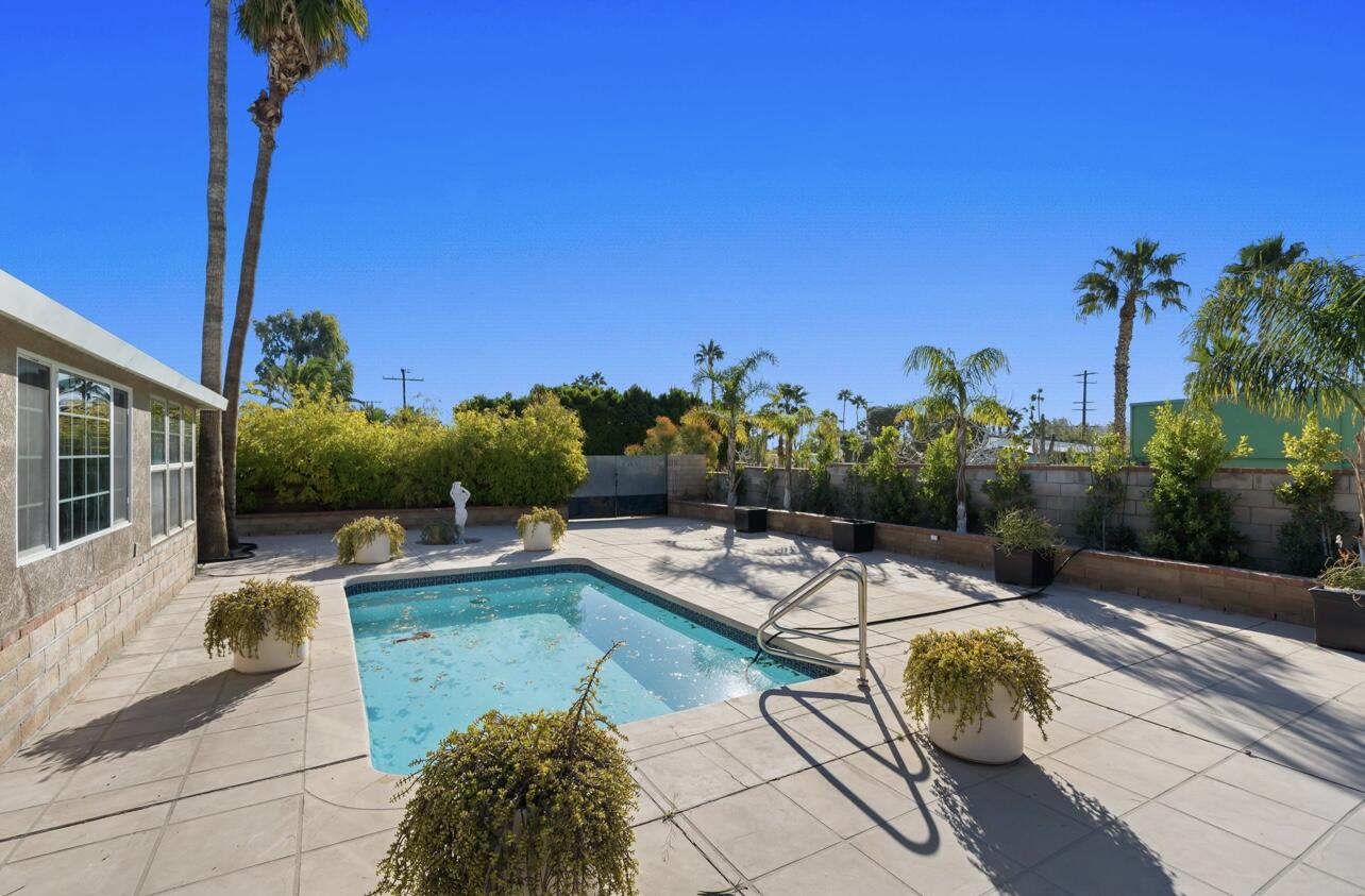 595 East Racquet Club Road Palm Springs, CA 92262 - Photo 23 of 27 BFC17664-FA14-42BF-AF88-E450030FEBBE