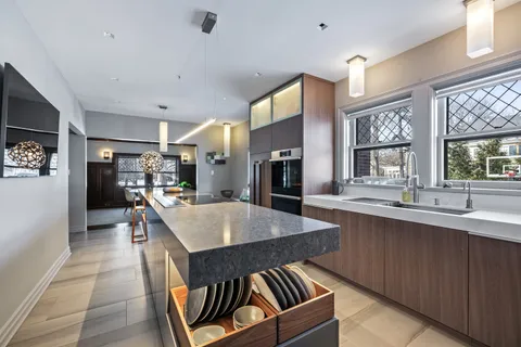 $2,500,000 | 420 North Euclid Avenue, Oak Park, IL 60302