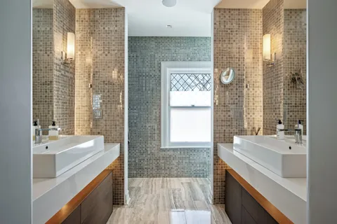 $2,500,000 | 420 North Euclid Avenue, Oak Park, IL 60302