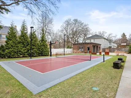 $2,500,000 | 420 North Euclid Avenue, Oak Park, IL 60302