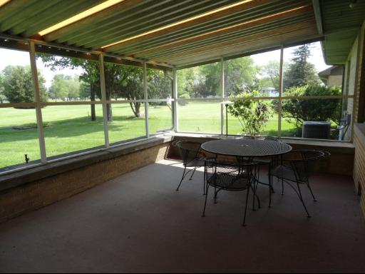 407 Cleveland Avenue Rochelle, IL 61068 - Photo 7 of 9