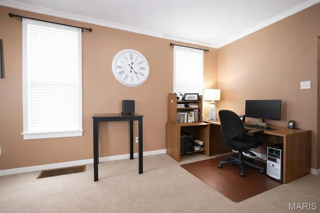 $190,000 | 617 Washington Street, Highland, IL 62249