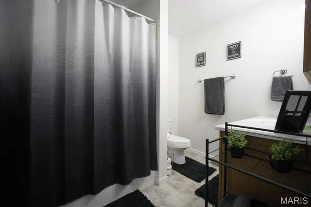 $190,000 | 617 Washington Street, Highland, IL 62249