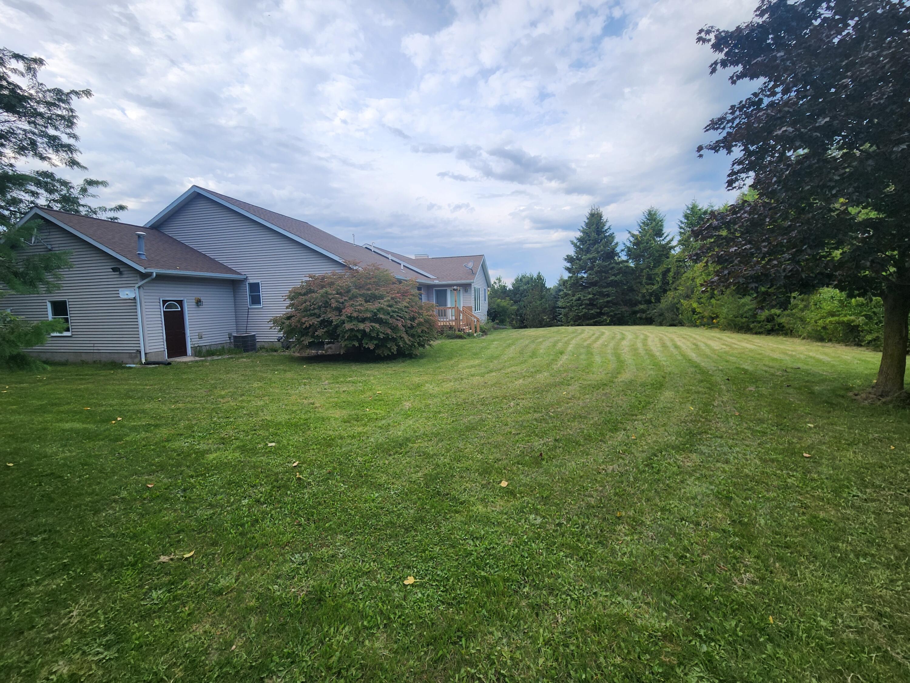 5464 South Maple Island Road Fremont, MI 49412 - Photo 4 of 45 4