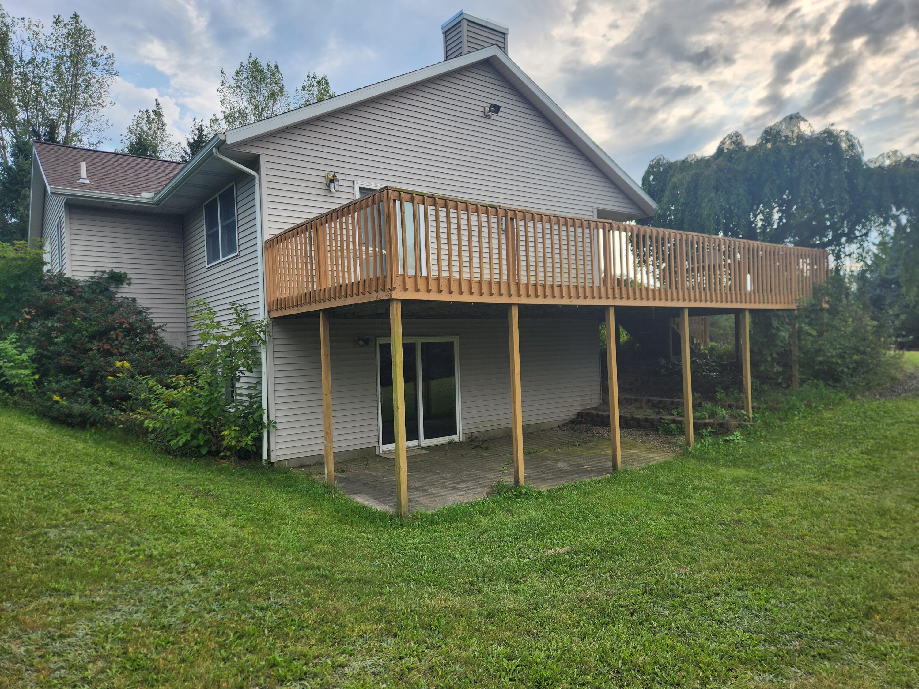 5464 South Maple Island Road Fremont, MI 49412 - Photo 8 of 45 8