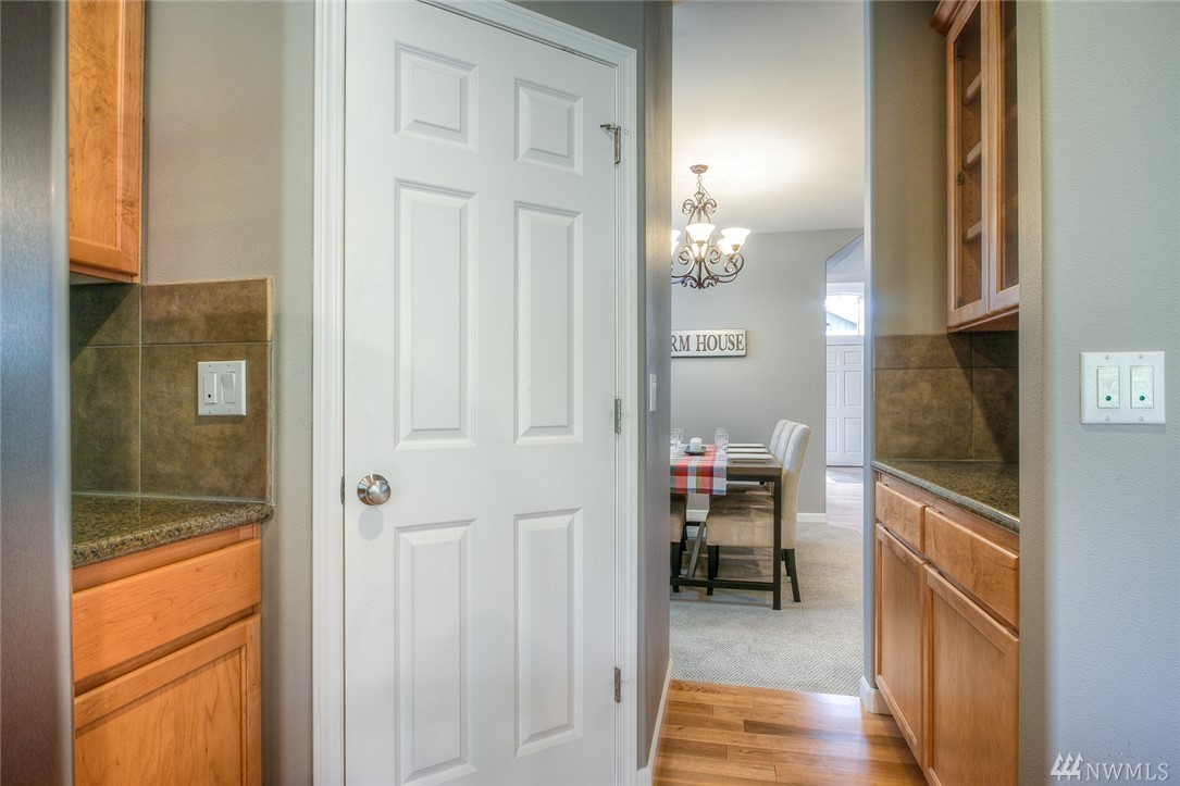 1709 235th Place Southwest Bothell, WA 98021 - Photo 5 of 23