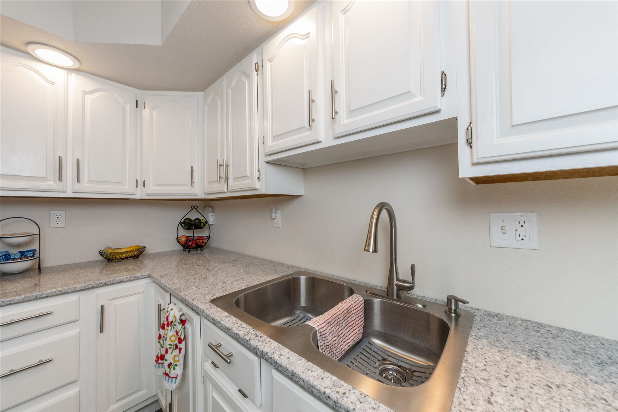 200 Algonquin Road Marquette Heights, IL 61554 - Photo 10 of 40 Gallery Image 10