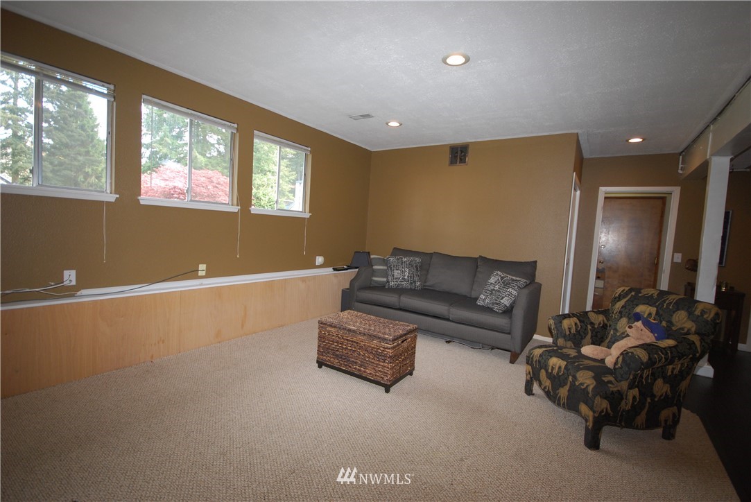 11015 Northeast 150th Street Bothell, WA 98011 - Photo 17 of 21 Gallery Image 17