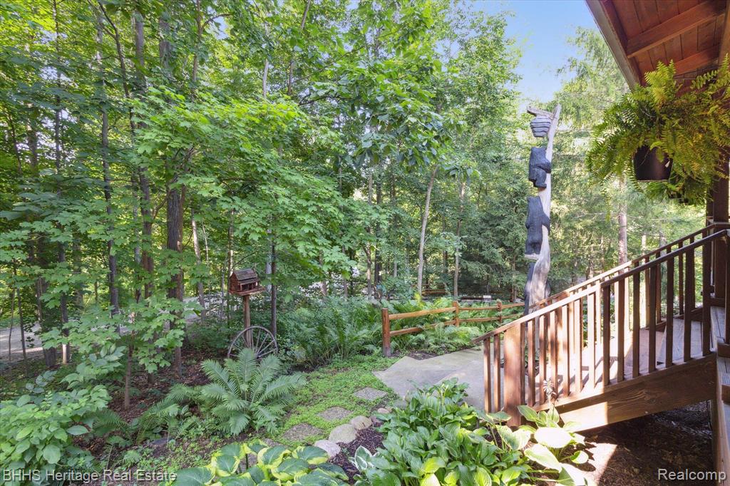 2072 West Barron Road Howell, MI 48855 - Photo 40 of 60