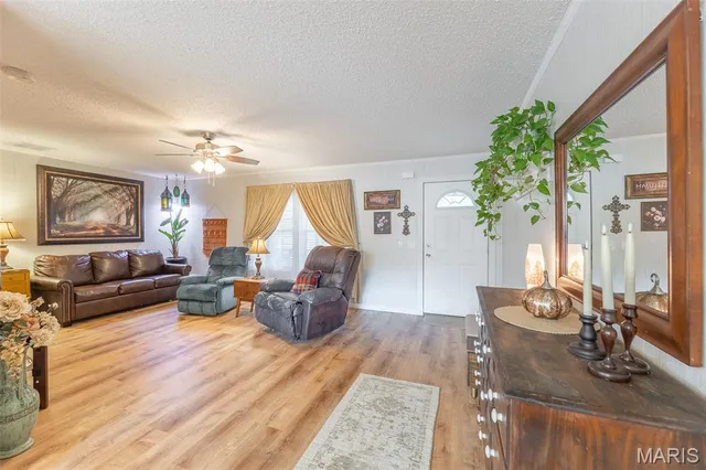 $249,500 | 858 County Road 420, Poplar Bluff, MO 63901