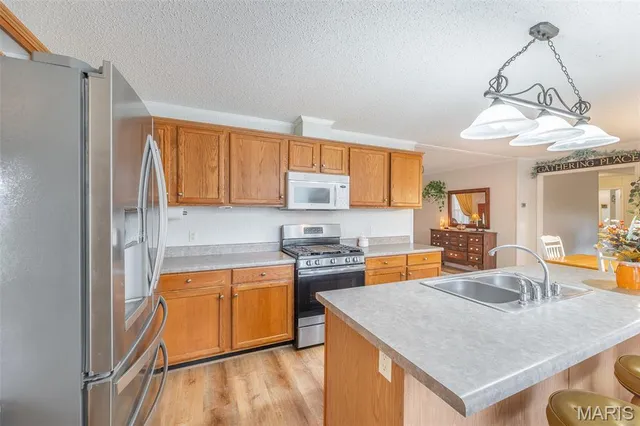 $249,500 | 858 County Road 420, Poplar Bluff, MO 63901