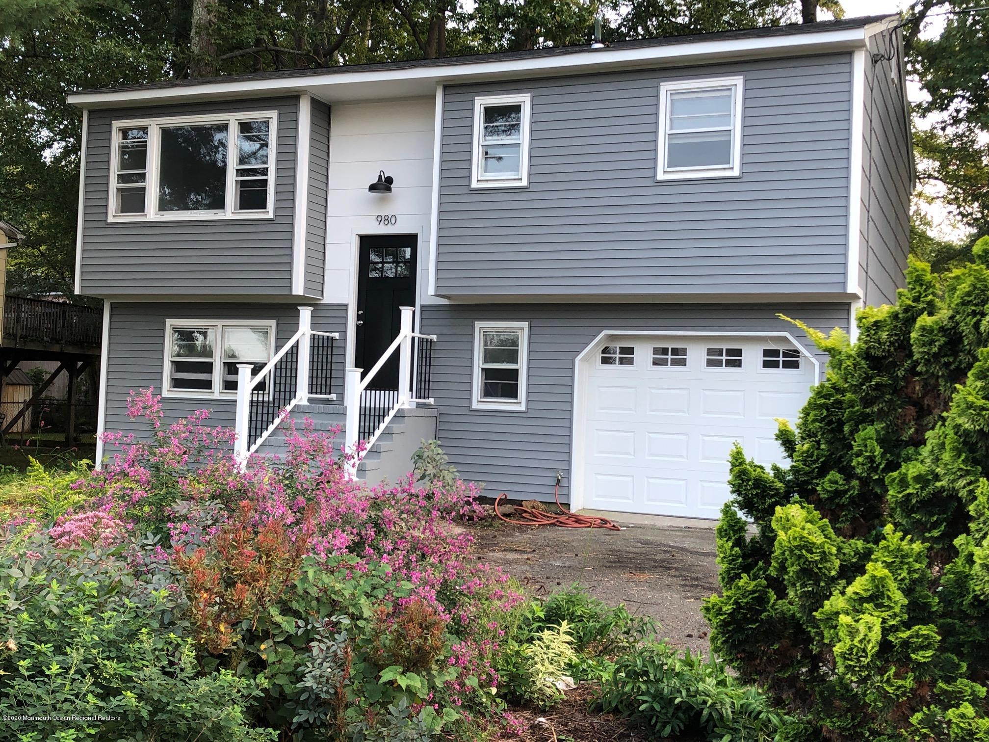 980 Leonardville Rd