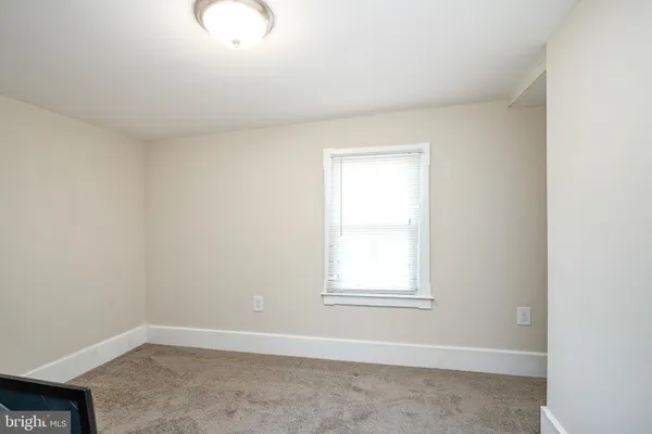 $2,600 | 20 Dickinson Street, Woodstown, NJ 08098