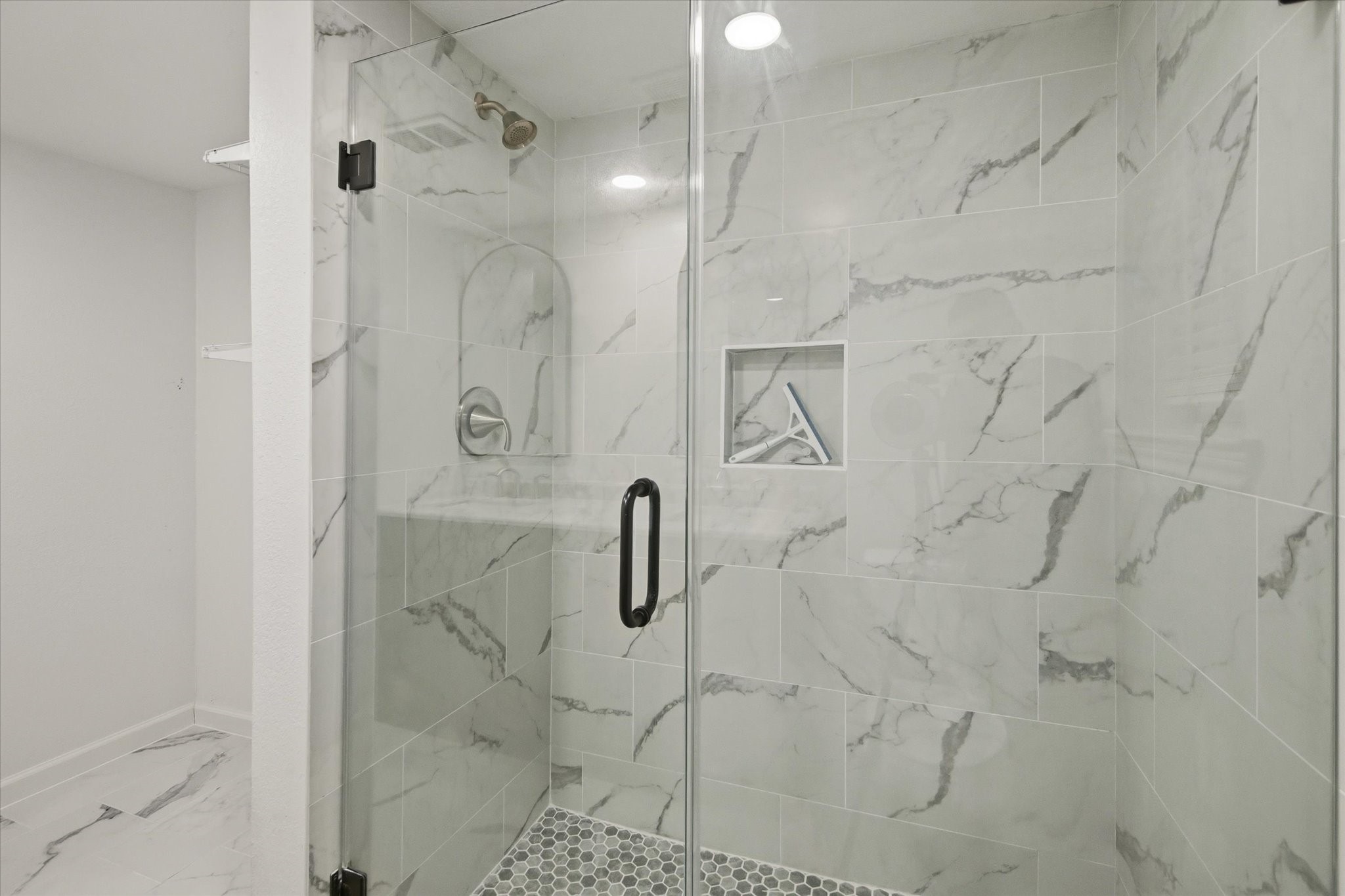 113 Rose Trail Lake Jackson, TX 77566 - Photo 21 of 45 a bathroom with a shower