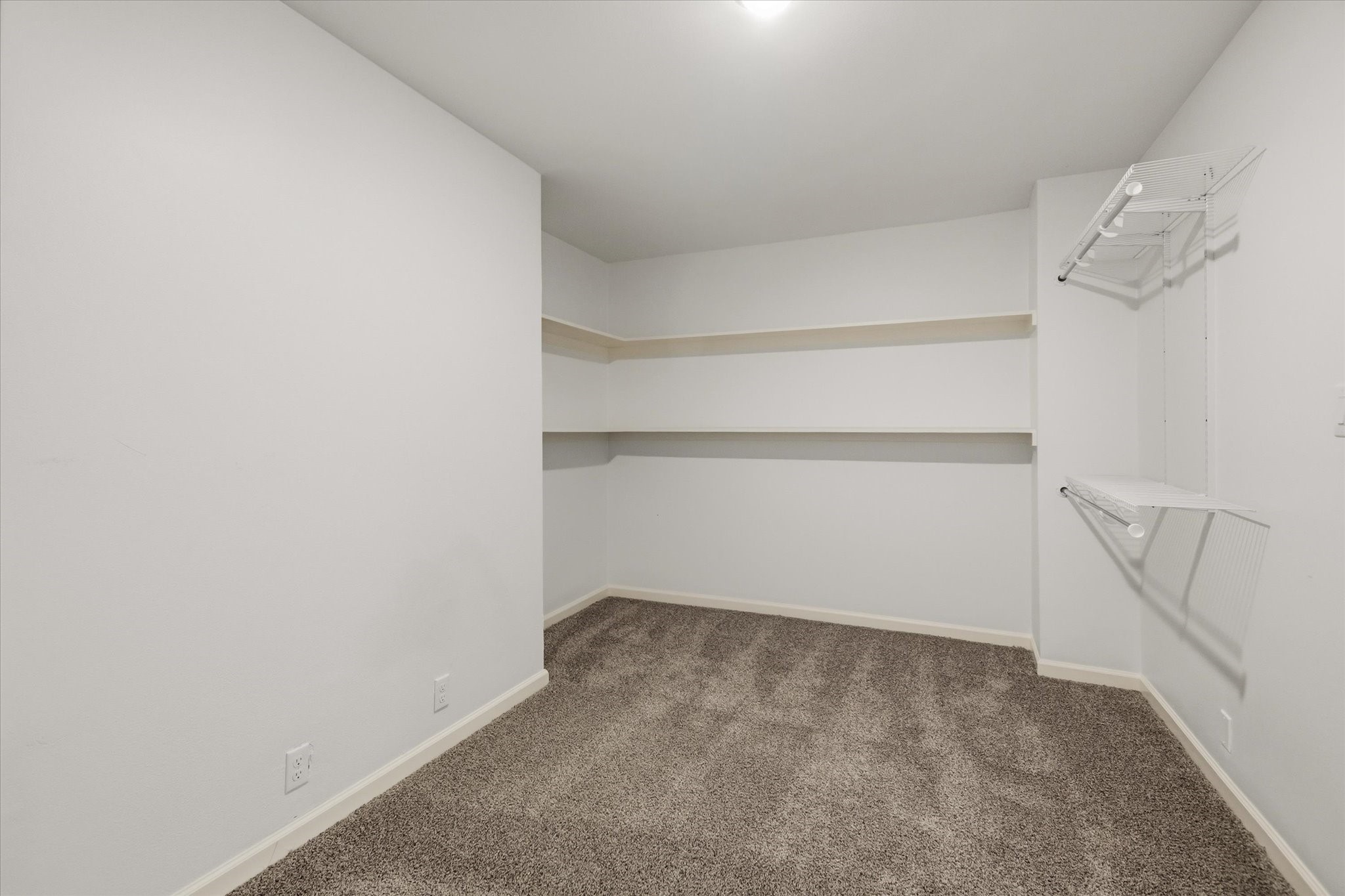 113 Rose Trail Lake Jackson, TX 77566 - Photo 34 of 45 a view of an empty room