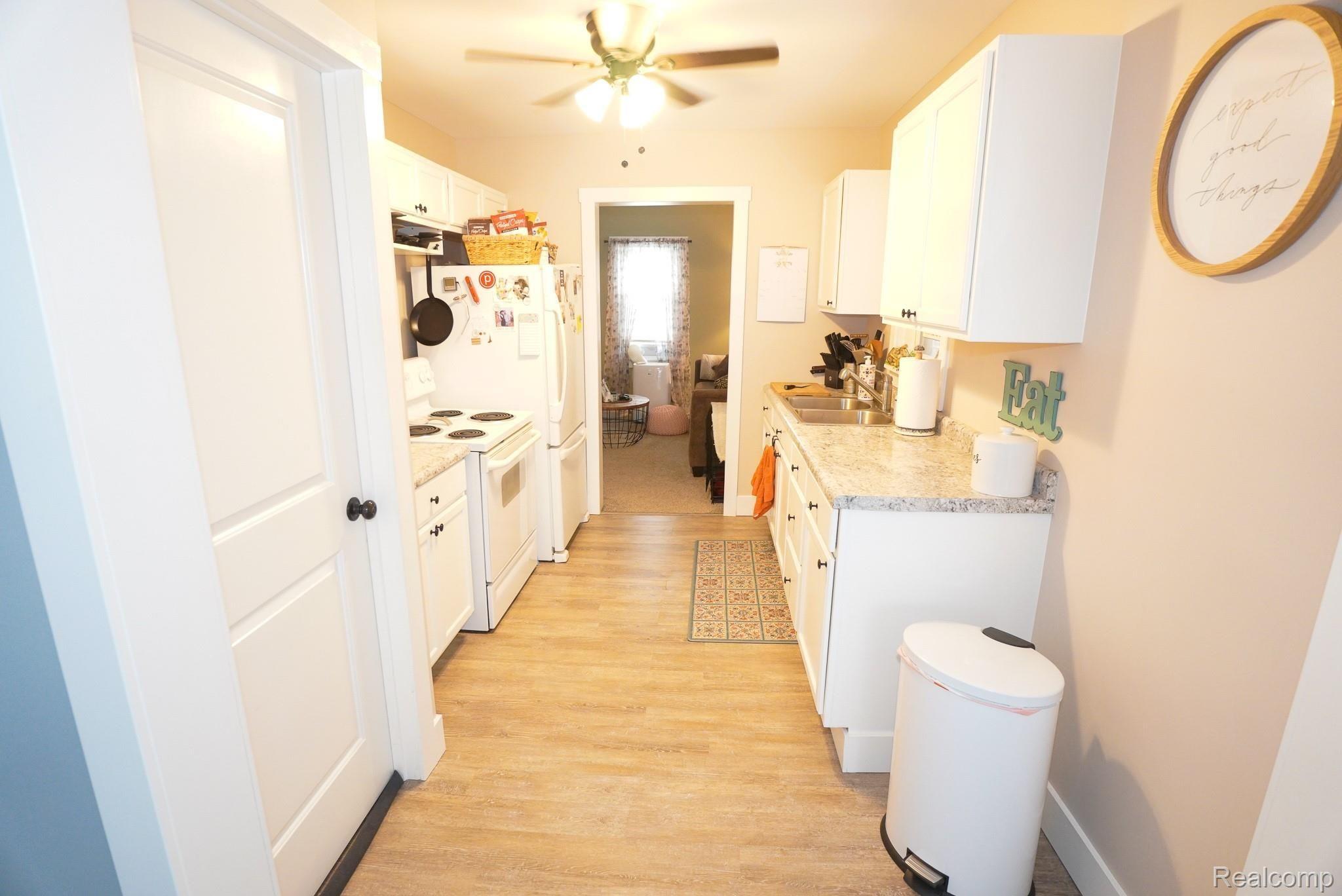 2646 Bowers Road Lapeer, MI 48446 - Photo 9 of 36 Updated Kitchen With Appliances!