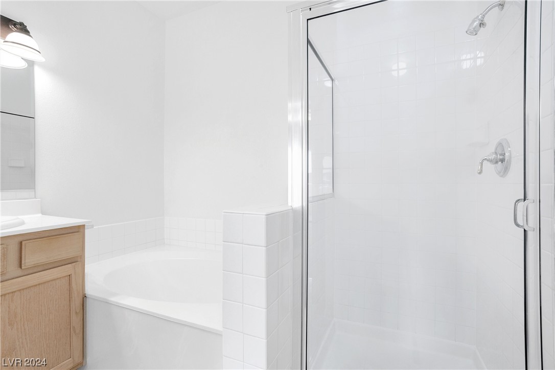 2050 West Warm Springs Road, Unit 1123 Henderson, NV 89014 - Photo 24 of 31 PRIMARY BATH