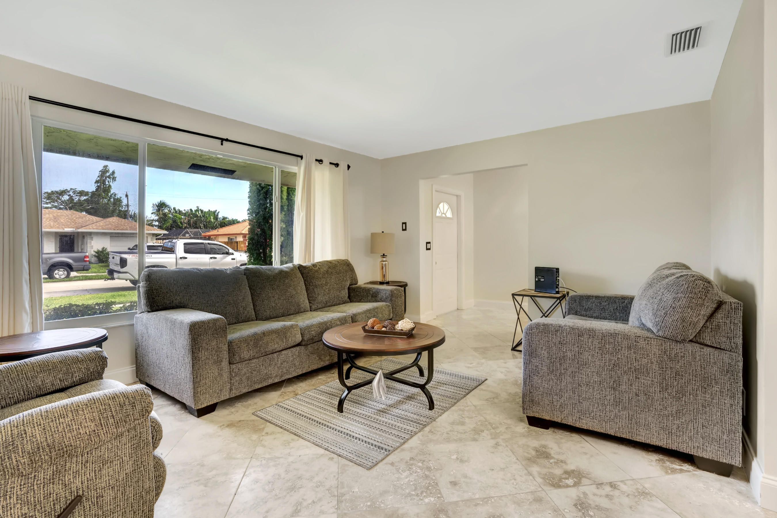 1083 Southwest 5th Street Boca Raton, FL 33486 - Photo 26 of 32 DSC09186