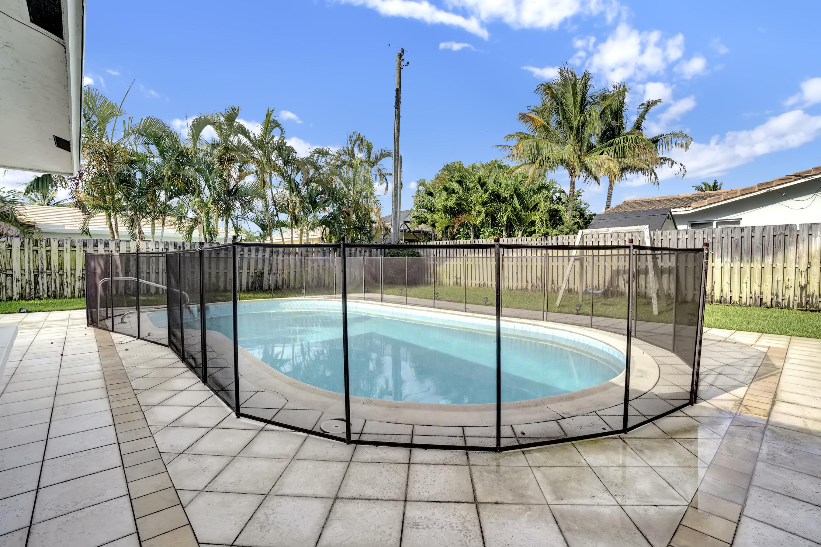 1083 Southwest 5th Street Boca Raton, FL 33486 - Photo 29 of 32 DSC09201